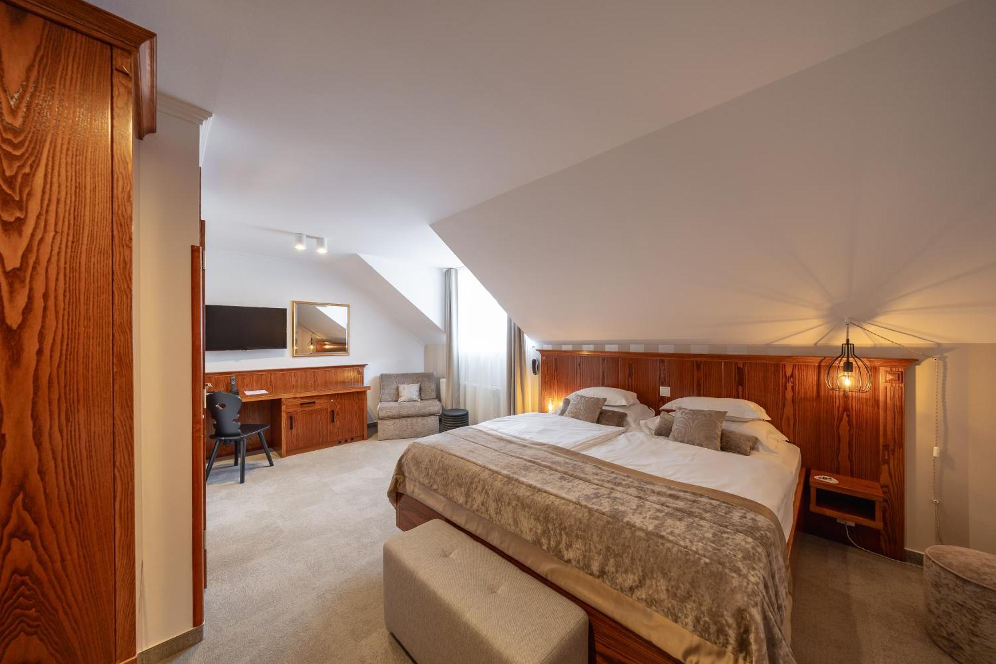 Kotnik Superior Boutique Hotel Кранська Гора Екстер'єр фото